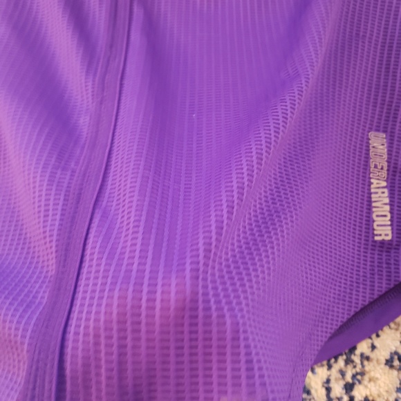 Top - Picture 3 of 3